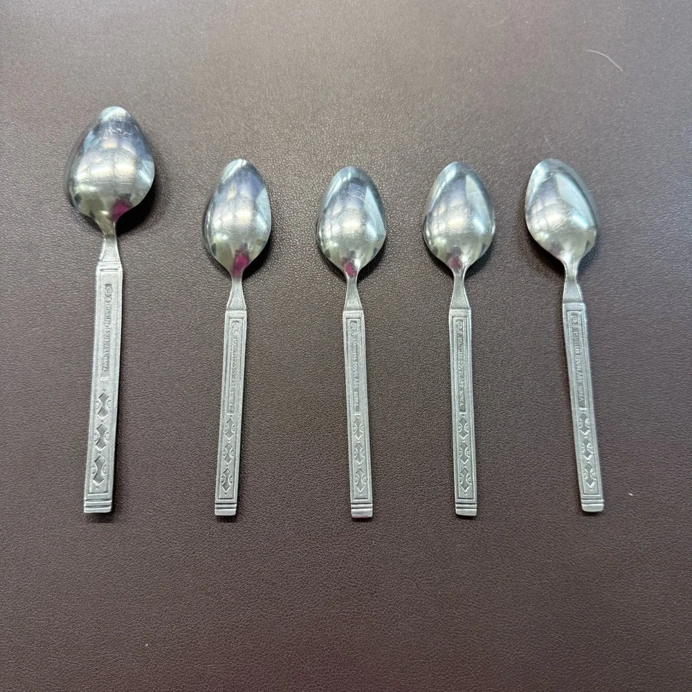 Douglass‎ Korea Stainless Steel Flatware Spoons Geometric Pattern Set of 5
